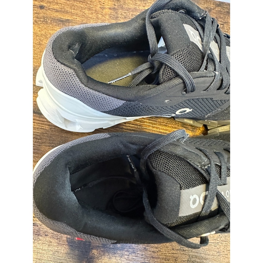 On Cloudflyer 4 Women's Size 9.5 Black White Running Shoes 71.98671 - Picture 7 of 13